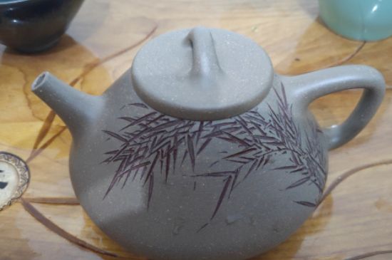 沖泡肉桂用紫砂壺還是蓋碗，武夷巖茶肉桂可以用紫砂壺沖泡嗎？