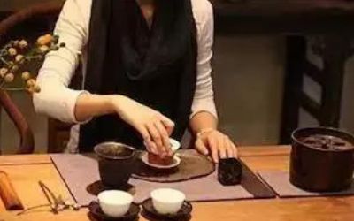 三才蓋碗的正確拿法，三才蓋碗抓碗法圖解