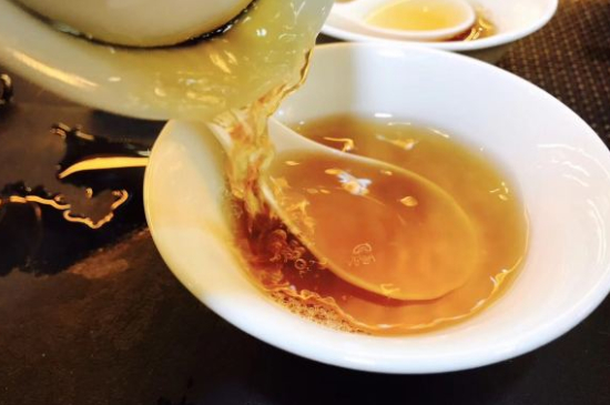 肉桂可以用紫砂壺沖泡嗎，紫砂壺能泡武夷巖茶肉桂用嗎？