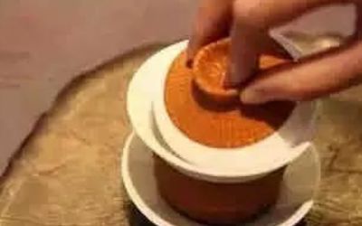 三才蓋碗的正確拿法，三才蓋碗抓碗法圖解