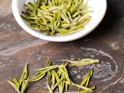 白茶品質(zhì)如何區(qū)分，白茶的優(yōu)劣質(zhì)量辨別方法