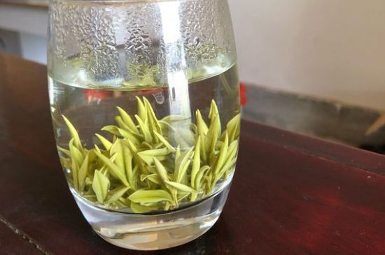 安吉白茶夏天怎么保存，安吉白茶能冷凍儲存嗎？