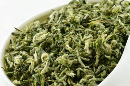 真假碧螺春泡水后區(qū)別，蘇州洞庭碧螺春怎樣鑒別好壞？