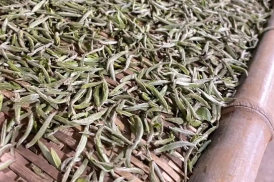 過(guò)期茶葉的八大妙用，過(guò)期的陳茶葉還能干什么用？