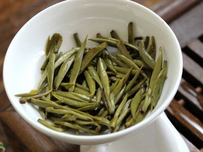 白毫銀針?lè)艓啄曜詈?，白毫銀針什么年份最好？