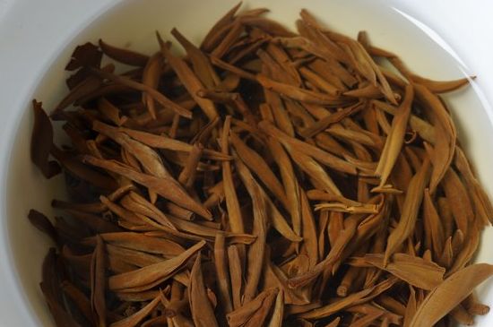 好壞金駿眉圖片對(duì)比，怎么挑選金駿眉茶葉