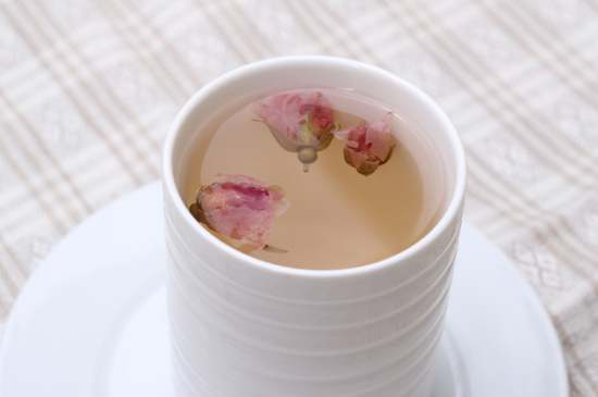 怎么判斷玫瑰花茶好不好，玫瑰花茶怎么樣鑒別