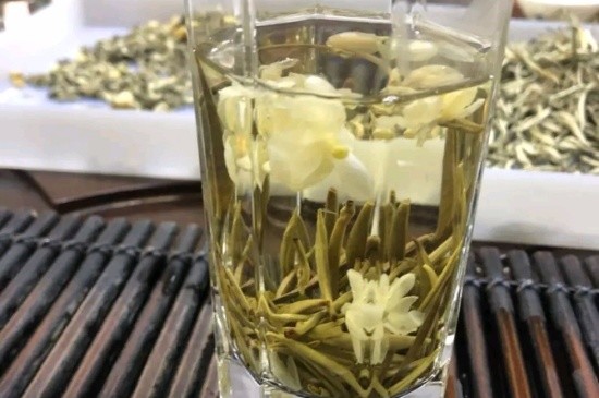 茉莉花花茶能煮嗎，喝茉莉花茶適合煮好還是泡好？
