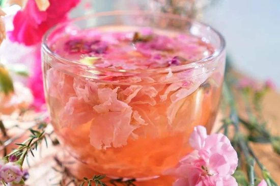 玫瑰花的最佳搭配，喝玫瑰花茶搭配什么喝好？