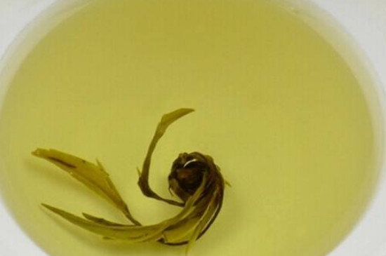 茉莉龍珠茶男人能喝嗎，男性夏季可以喝龍珠茶嗎