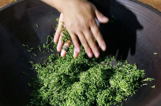 茶葉怎么炒制才香，怎樣炒茶葉更香？