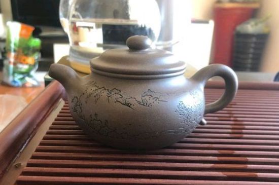 正宗紫砂壺多少錢(qián)一套，一套正宗宜興紫砂壺什么價(jià)格