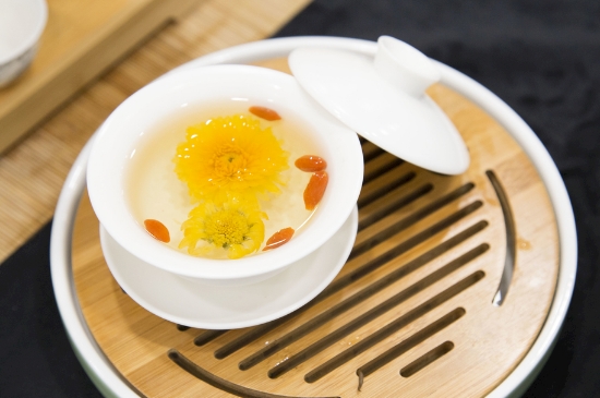 菊花茶天天喝行嗎，每天喝菊花泡茶喝好嗎？