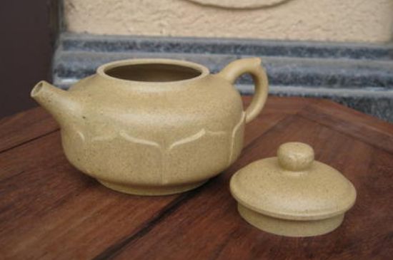 本山綠泥怎么分辨真假，真正的本山綠泥紫砂壺怎么鑒別？