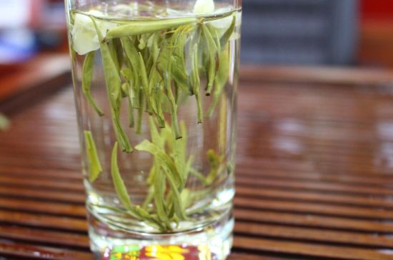 茉莉銀針屬于什么茶，茉莉銀針適合什么人喝？