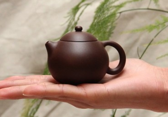 宜興紫砂壺四大經(jīng)典壺型叫什么，傳統(tǒng)紫砂四大名壺介紹