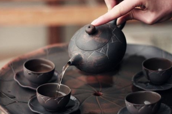 坭興陶主要泡什么茶，廣西坭興陶壺適合泡哪些茶？