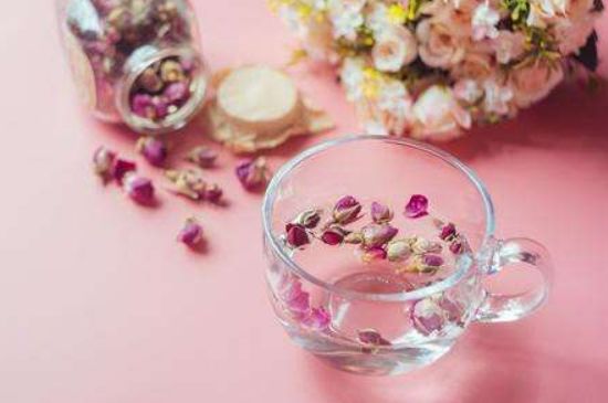 玫瑰花茶是應(yīng)該煮還是蒸，玫瑰花茶是不是煮一下效果更好？
