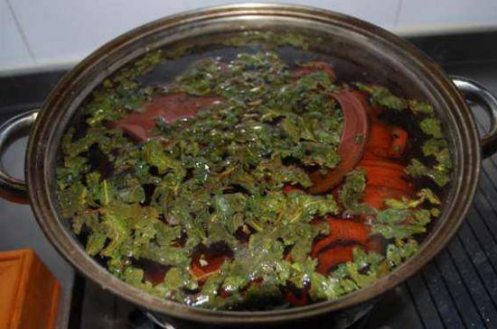 開(kāi)壺放豆腐是錯(cuò)誤的，新買(mǎi)的紫砂壺正確開(kāi)壺建議