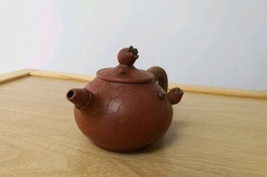 朱泥紫砂壺如何開(kāi)壺，朱泥壺日常泡茶養(yǎng)護(hù)