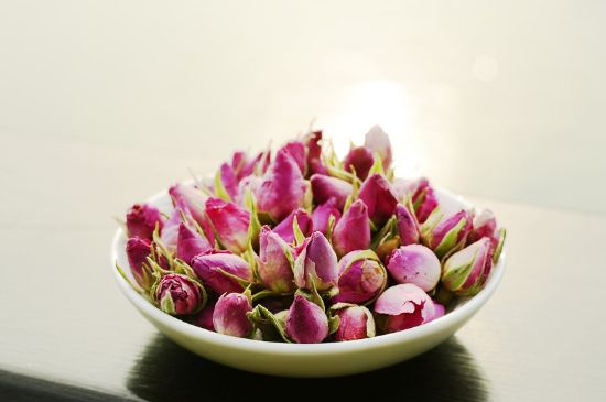 玫瑰花茶怎么泡不開，玫瑰花茶泡著不開花