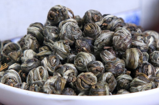 茉莉龍珠一次泡幾顆，茉莉龍珠一一杯放幾顆