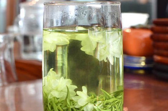 炒花飄雪是什么茶，花茶炒花是什么意思