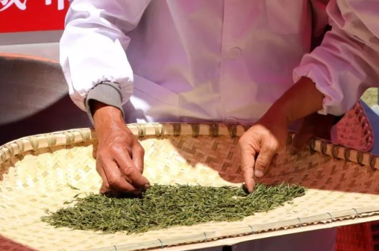 綠茶加工工藝流程圖，綠茶的加工制作包含哪幾個(gè)步驟？
