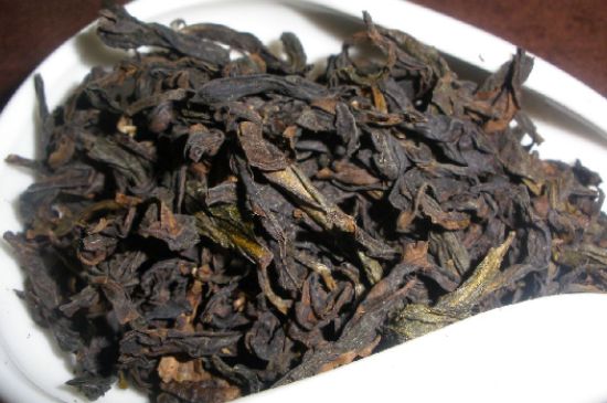 肉桂茶和大紅袍哪個貴，武夷山肉桂與大紅袍的價格比較