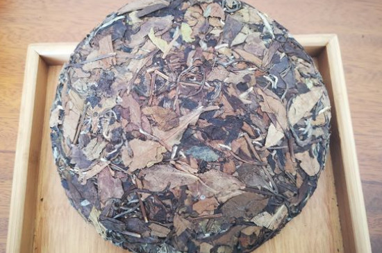 新舊白茶怎么區(qū)分，怎么分辨白茶是新還是舊