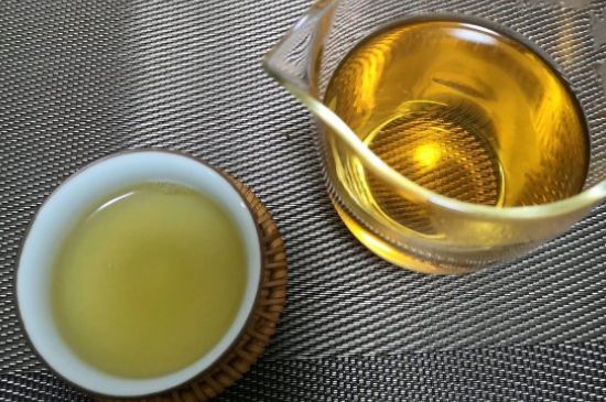 7年壽眉和2年白牡丹哪個好，老白茶壽眉與白牡丹的口感區(qū)別