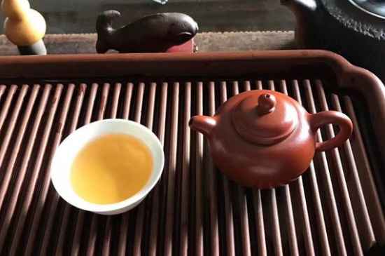 正山小種適合女人喝嗎，女人經(jīng)常喝正山小種茶好嗎