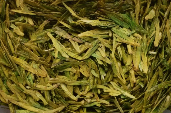 西湖龍井茶毫和發(fā)霉區(qū)別圖片，長霉的龍井茶葉會是什么樣？