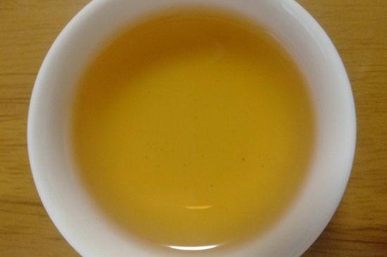 肉桂茶和大紅袍哪個貴，武夷山肉桂與大紅袍的價格比較