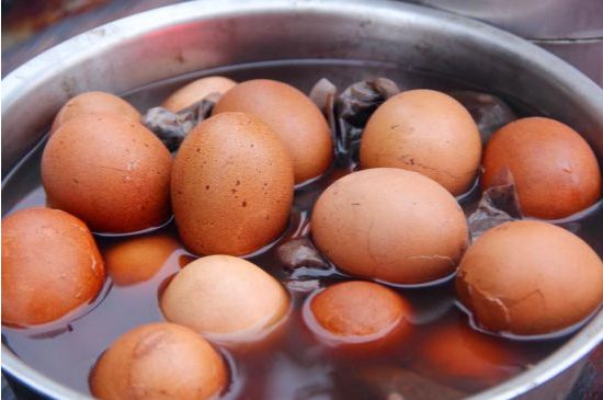 龍井茶放二年了能喝嗎，過(guò)期龍井茶的妙用！