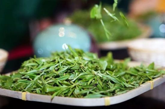 單樅茶什么季節(jié)最好喝，鳳凰單叢茶春茶好還是秋茶好？