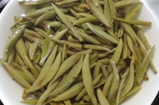 白毫銀針年份久的有什么香，陳年白毫銀針的香氣