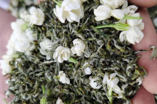 什么茶葉喝起來超級香，什么茶泡出來滿屋濃香?