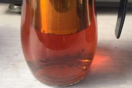 茯磚茶與普洱茶哪個(gè)好，茯茶和普洱茶口味區(qū)別