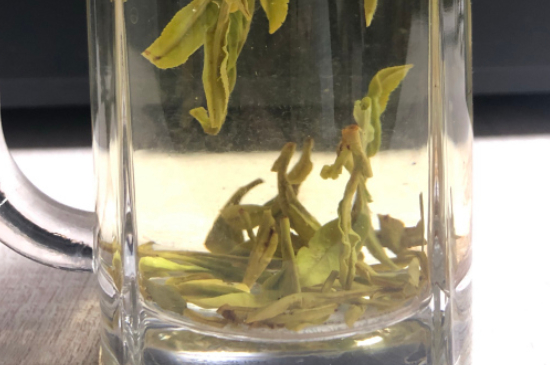 西湖龍井茶頭采和二采區(qū)別，明前龍井一采和二采什么味道？